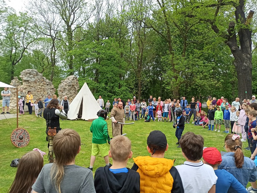 Słowianie na zamku rudzkim 22