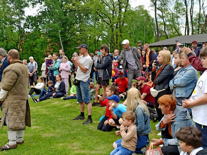 Słowianie na zamku rudzkim 26