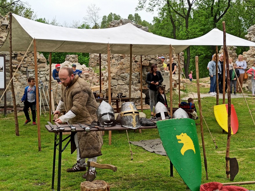 Słowianie na zamku rudzkim 46