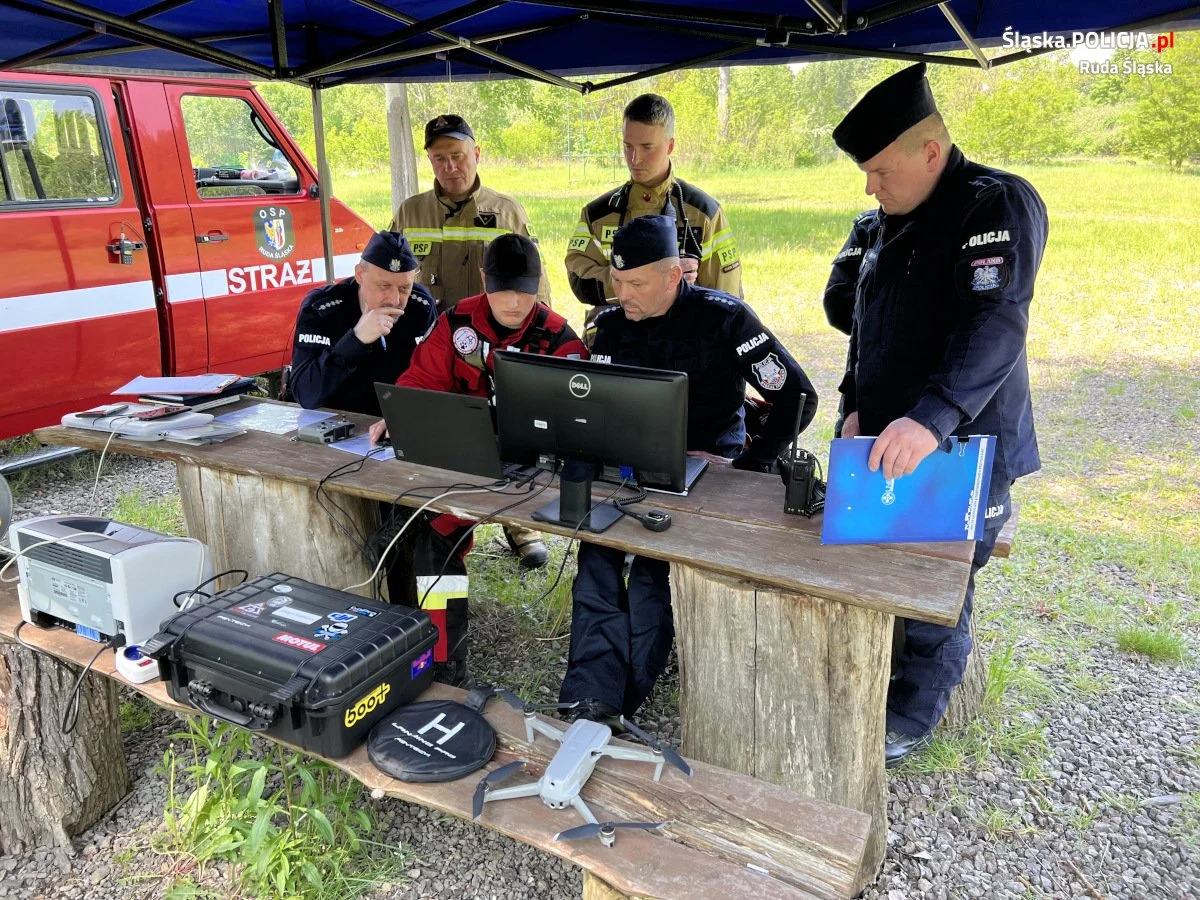 Tak szkolili się policjanci i strażacy z poszukiwań osób zaginionych! [FOTO]