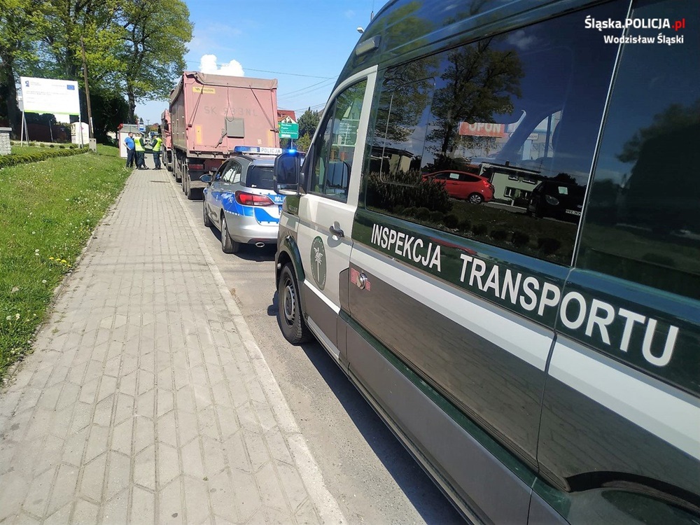 Wspólna akcja wodzisławskich policjantów oraz funkcjonariuszy ITD i WIOŚ