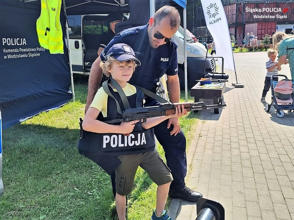 Piknik rodzinny z udziałem wodzisławskich dzielnicowych za nami