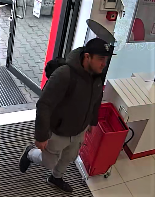 Kolejna kradzież w Tychach. Poznajesz podejrzanego?