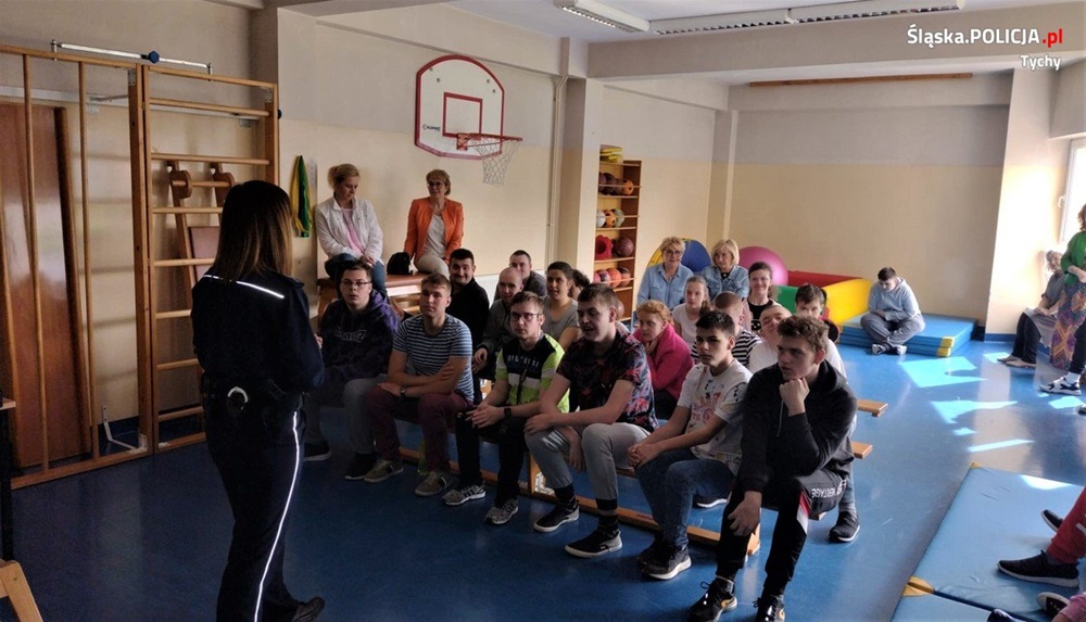 O bezpieczeństwie w domu, w szkole, na ulicy. Szkolny Tydzień Profilaktyki w ZSS nr 8