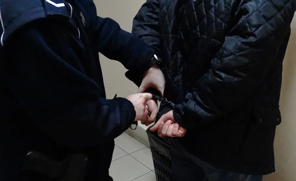 Okradali tyskie i bieruńskie sklepy. Wpadli w ręce policjantów!