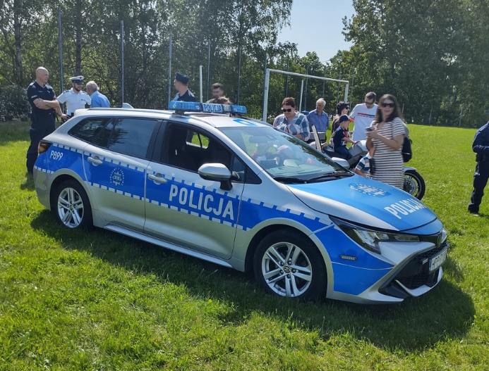 Tyscy mundurowi na 11 edycji Festynu Rodzinnego. Funkcjonariusze mówili o bezpieczeństwie