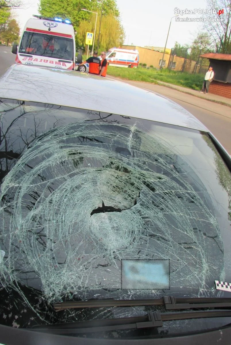 Śmiertelne potrącenie pieszego w Siemianowicach Śląskich. 60-latka nie udało się uratować
