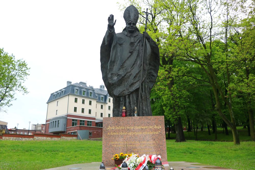 Piekary pamiętają o urodzinach Jana Pawła II