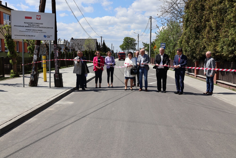 Otwarcie przebudowanej ul. Chrobrego w Orzeszu Mościskach