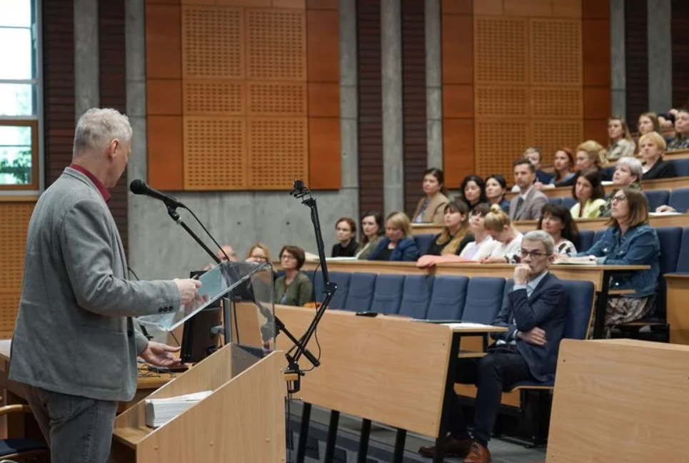 W Rybniku podsumowano pilotażowy projekt. Wsparcia udzielane dzieciom i rodzicom