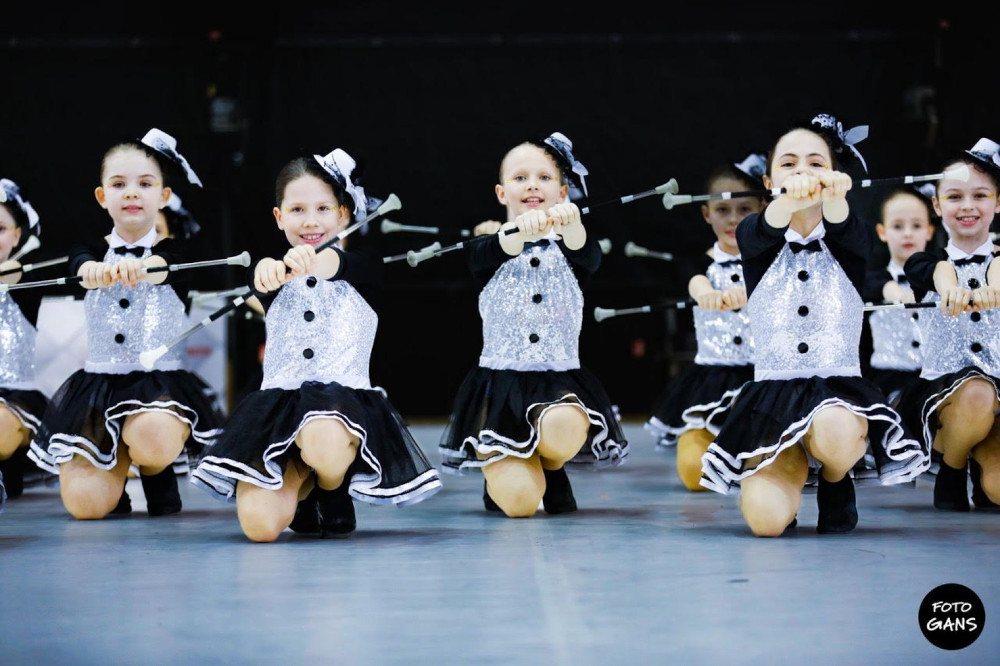 Girls' power prosto z Bytomia. Historia bytomskich mażoretek