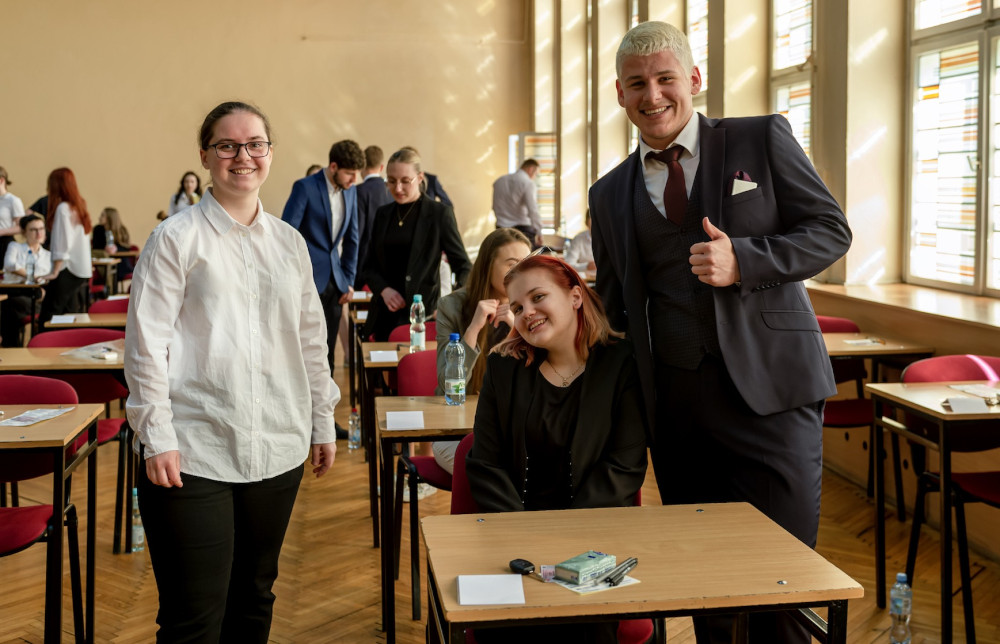 Bytom: Ruszyły matury 2023! Za zdającymi egzamin z języka polskiego
