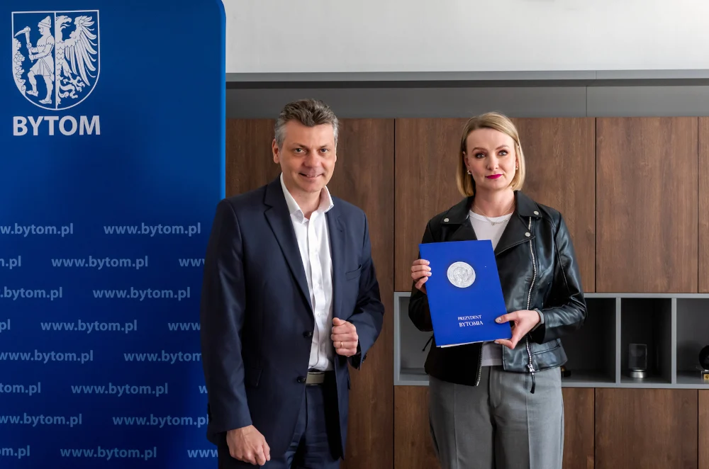 Bytom: Prezydent pogratulował autorce zwycięskiego projektu muralu