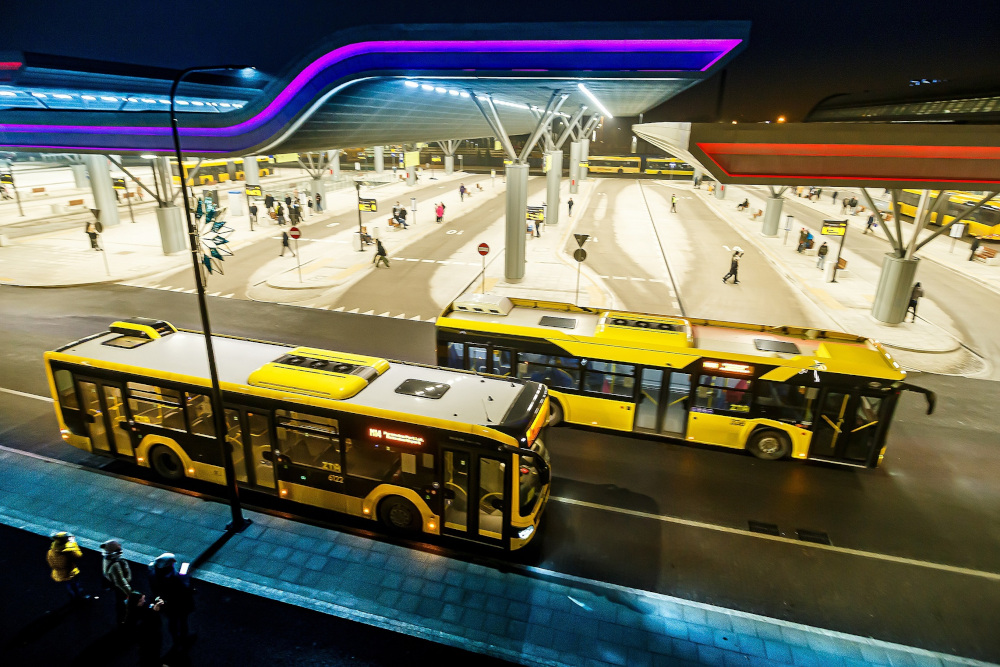 Umowy na 270 mln zł podpisane. Na ulice GZM wyjedzie 40 nowoczesnych autobusów