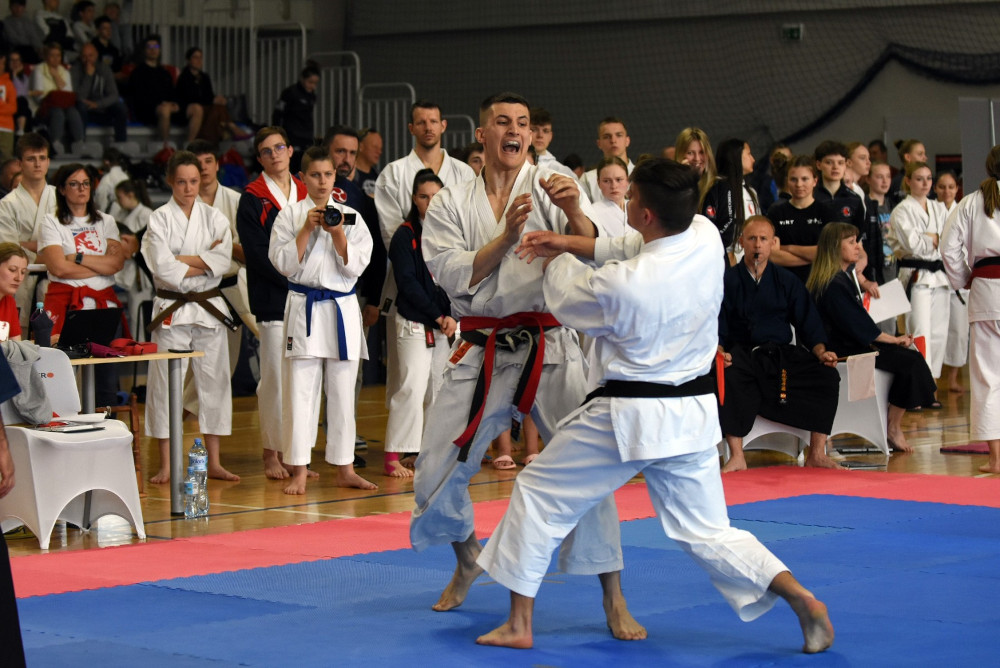 Karatecy na bytomskich matach