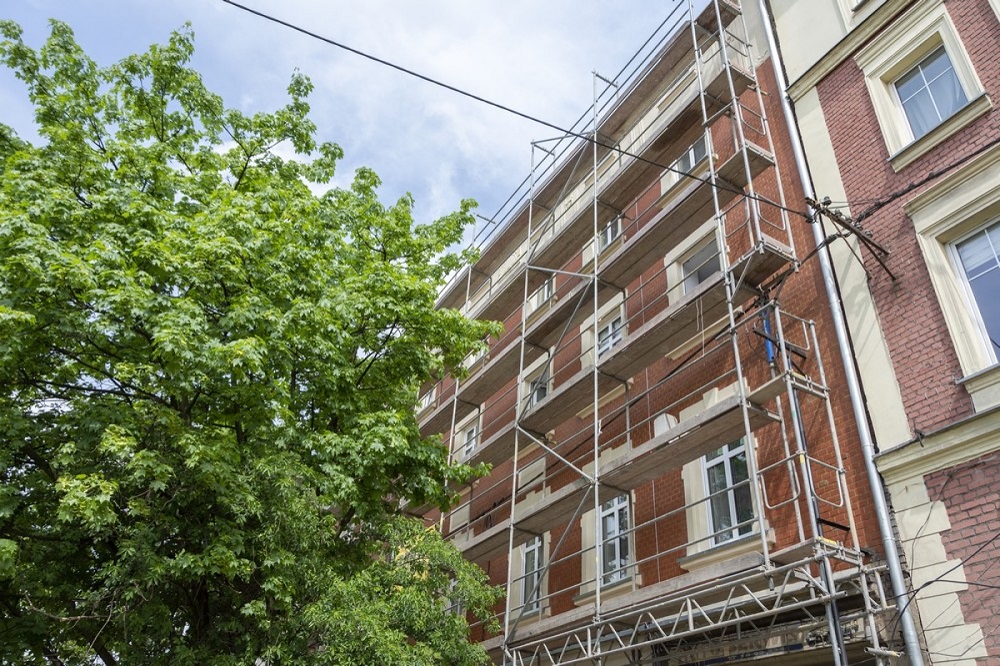 Remont budynku przy ul. Siemianowickiej dobiega końca