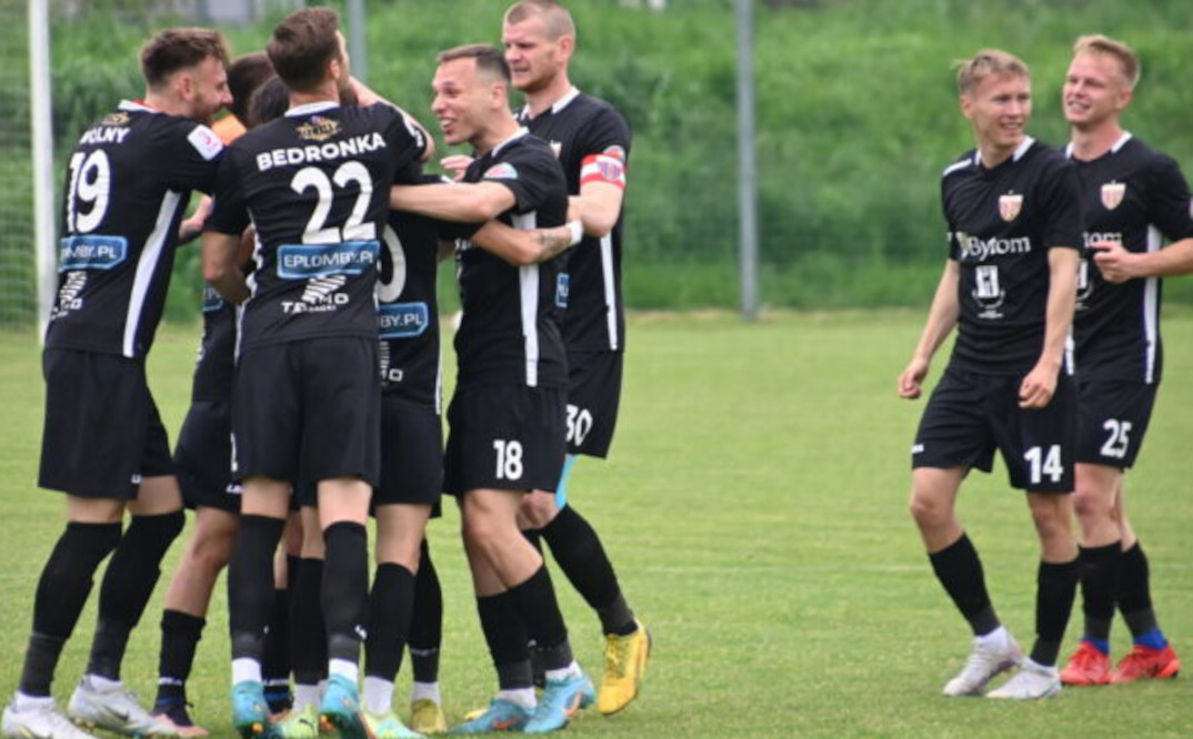 Bytom: Polonia utrzymała przewagę nad wiceliderem. Kolejne zwycięstwo niebiesko-czerwonych