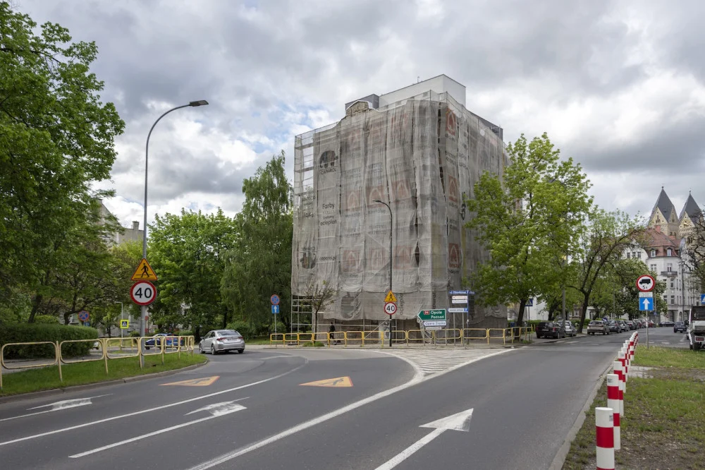Historyczna kamienica Petera Spyry przy ul. Witczaka przechodzi kompleksową rewitalizację