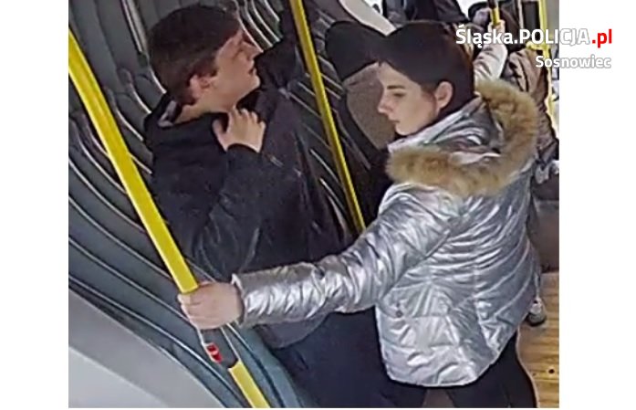 Rozpoznajesz sprawców kradzieży telefonu? Powiadom sosnowieckich policjantów!