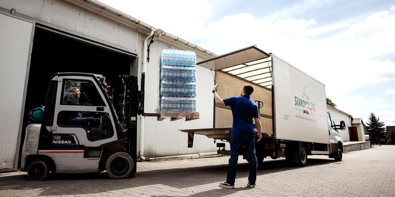 Dostawa wody do biura - bezpłatnie na terenie kraju