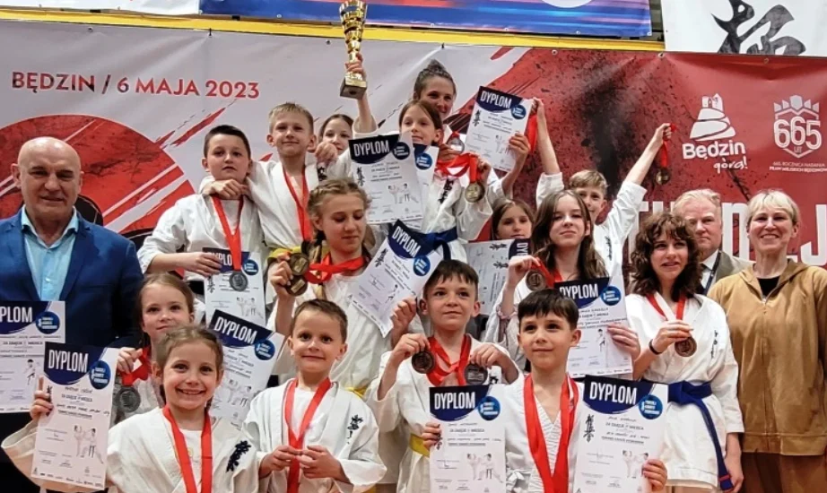Medalowe "oczko" karateków. Wielki sukces sosnowieckiego Klubu Karate