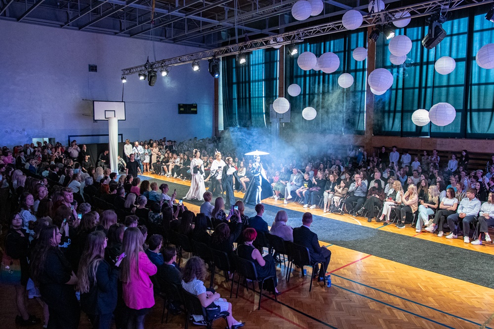 Pokaz Mody w Centrum Kształcenia zawodowego i Ustawicznego w Sosnowcu. Zobacz zdjęcia!