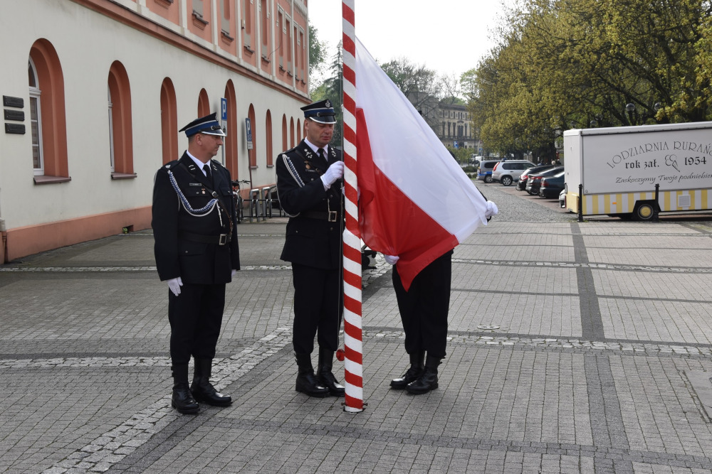 Mikołów: Uroczyste obchody Dnia Strażaka na miejskim Rynku