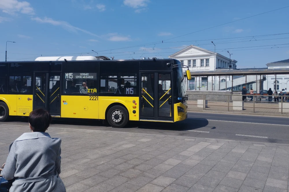 Umowy na 270 mln zł podpisane. Na ulice GZM wyjedzie 40 nowoczesnych autobusów