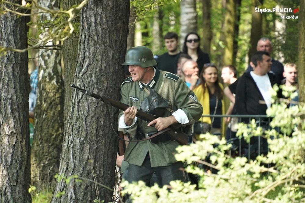Mikołów: Mundurowi zadbali o bezpieczeństwo uczestniktów Bitwy Wyrskiej 2023