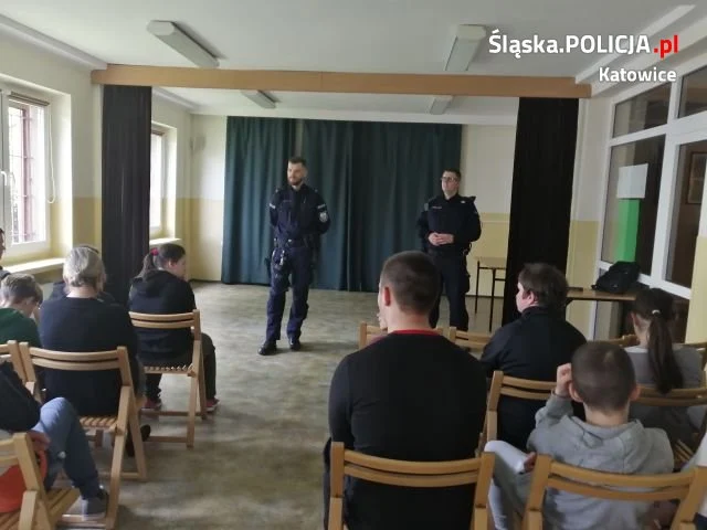 Katowiccy dzielnicowi o bezpieczeństwie uczniów