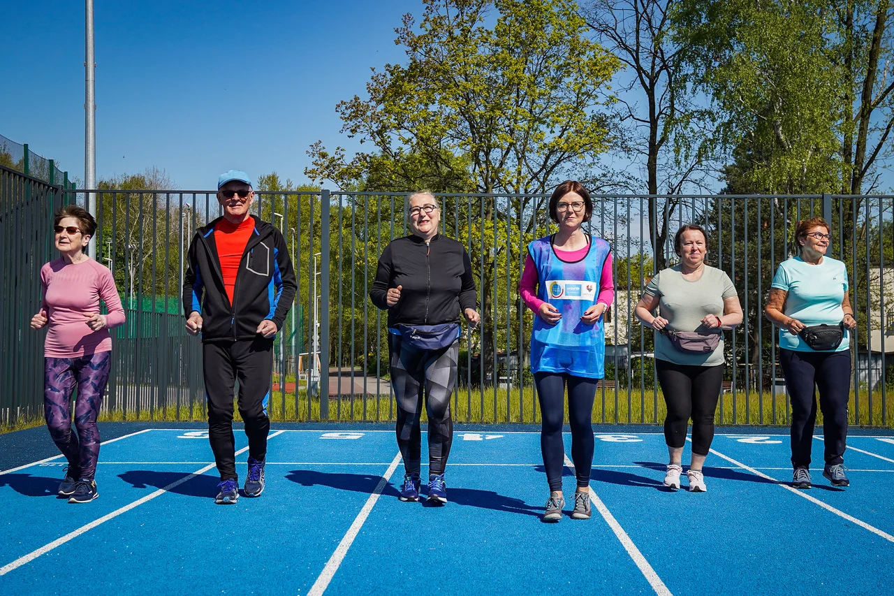 Ćwiczą po japońsku. Slow jogging z katowickim MOSiR-em na Asnyku