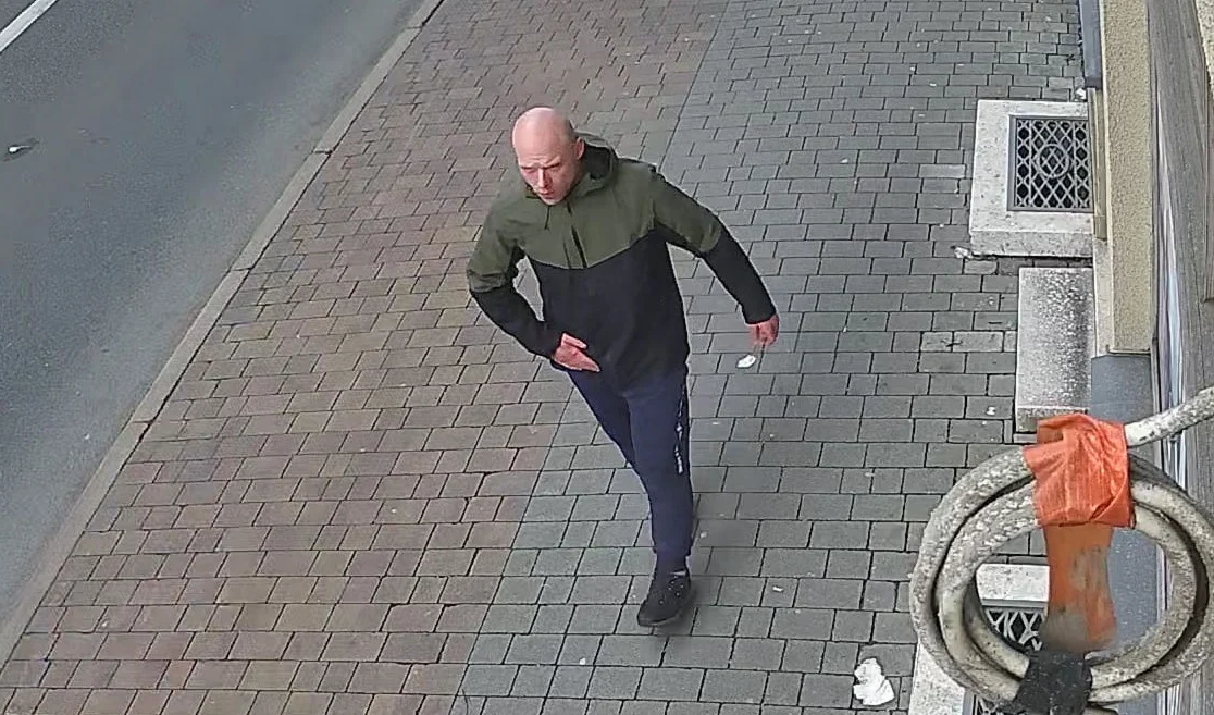 Ukradł rower. Czy rozpoznajesz tego mężczyznę?