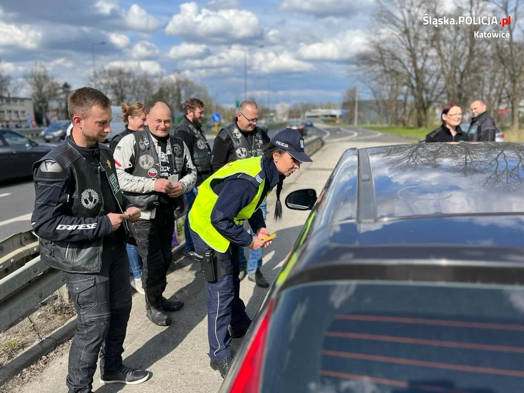 Patrz w lusterka - motocykle są wszędzie! Wspólna akcja policji i Moto Pistons Górny Śląsk