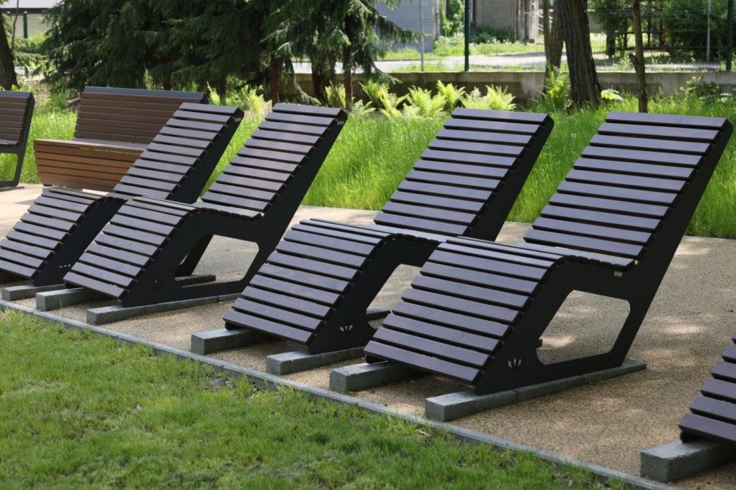 W Katowickim Centrum Onkologii otwarto zrewitalizowany park szpitalny