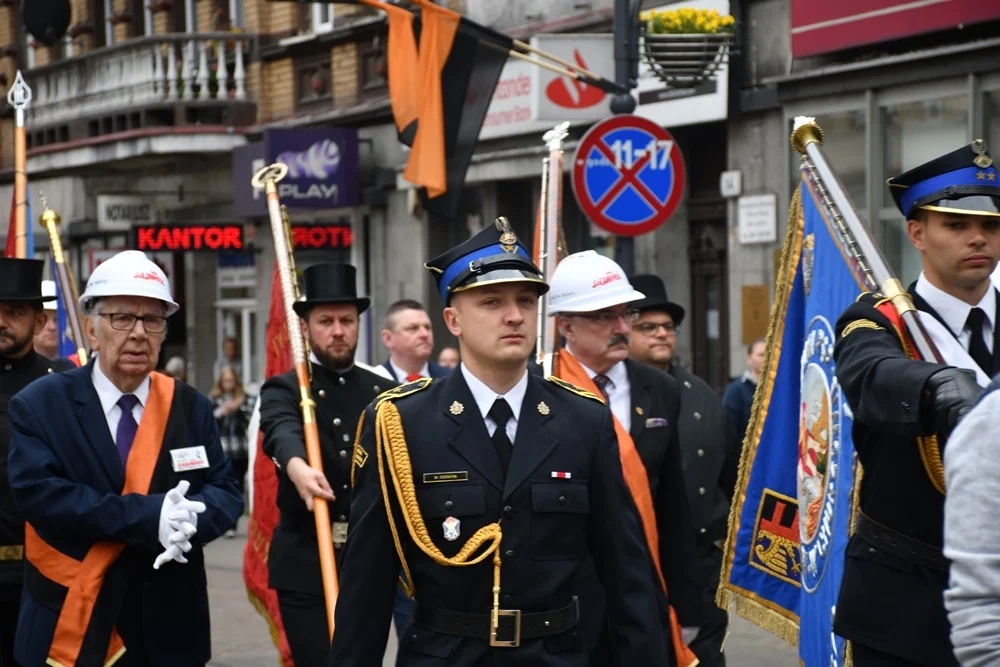 Chorzów: Po raz pierwszy ulicami miasta przeszedł Pochód Ludzi Ognia!