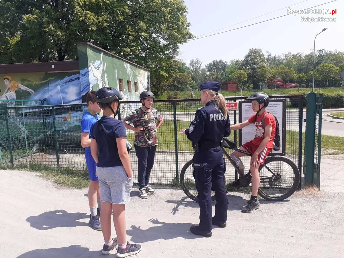 Bezpieczny skatepark i pumptrack. Policjanci sprawdzali bezpieczeństwo użytkowników