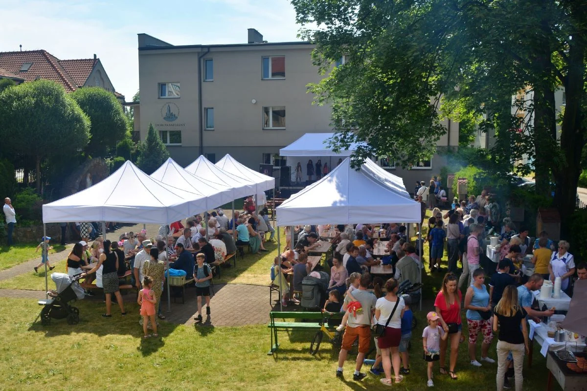 Parafialny Festyn Rodzinny w Nowym Bytomiu powrócił po pandemii! [ZDJĘCIA]