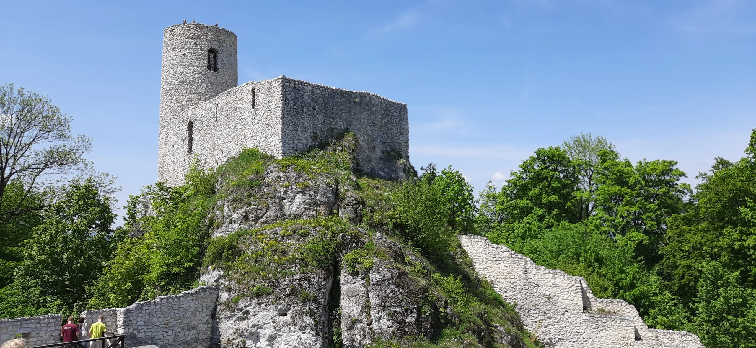 Zamek Pilcza i rezerwat przyrody Smoleń – atrakcje Jury Krakowsko-Częstochowskiej