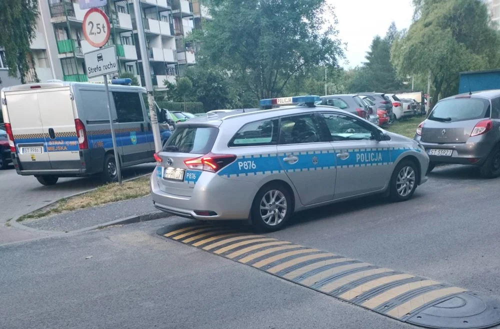 Tychy: Ujęto kierującego pojazdem nastolatka bez uprawnień i po alkoholu