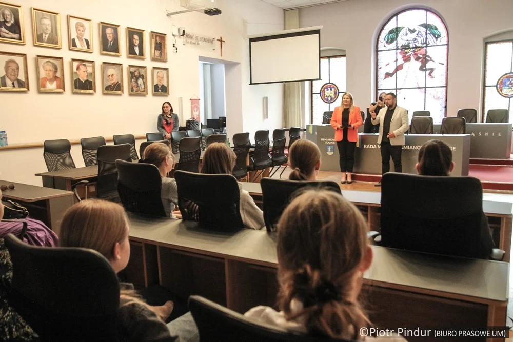 Podziękowania dla siemianowickich wolontariuszy. Co działo się w Sali Posiedzeń?