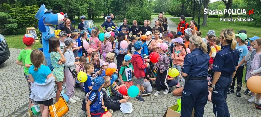 Piknik bezpieczeństwa 2023 z udziałem piekarskich policjantów