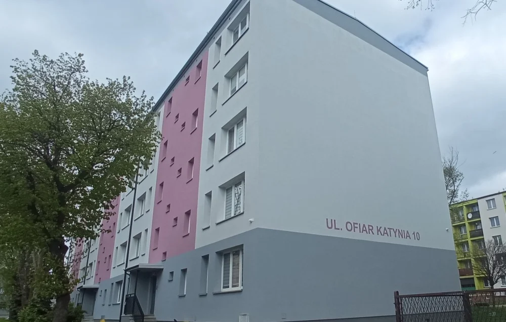 Ofiar Katynia 10 w Piekarach Śląskich po termomodernizacji