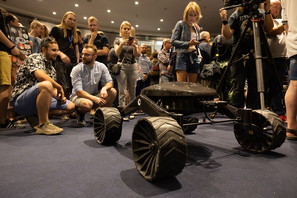 Politechnika Śląska zaprezentowała łazik marsjański. Sprawdź ten wyjątkowy projekt!