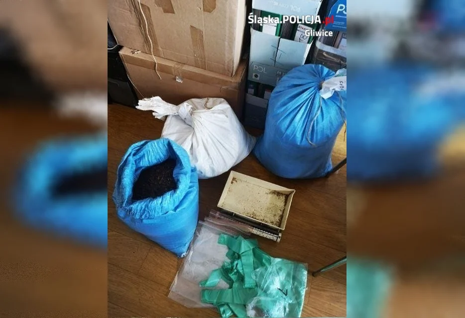 Policjanci zabezpieczyli 22 kg krajanki tytoniowej. Zatrzymano mieszkankę Pyskowic