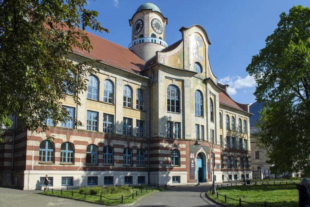 Secesyjny budynek IV LO walczy o tytuł Śląskiej Lokacji Filmowej 2023