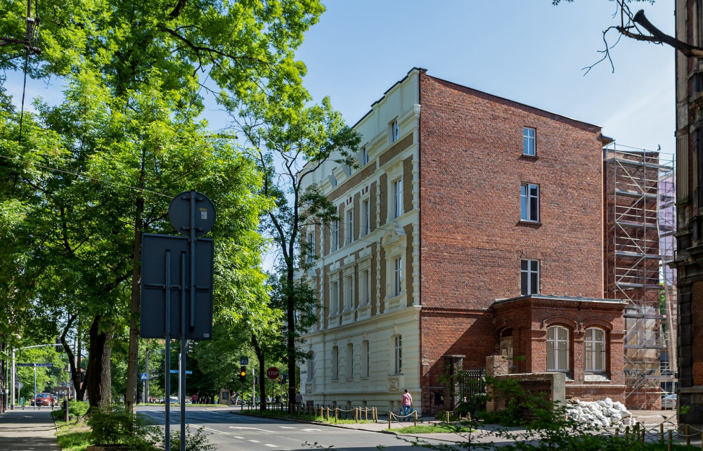 Wrocławska 12 do podziwiania i mieszkania