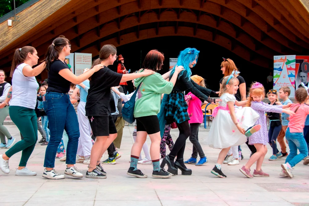 Bytom: Czytelniczy happening w parku