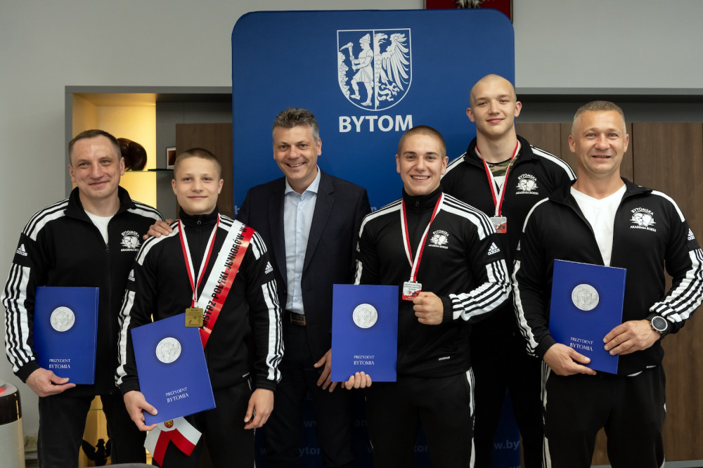 Gratulacje dla pięściarzy i trenerów Bytomskiej Akademii Boksu