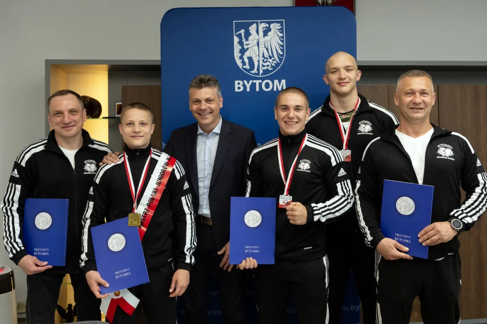 Gratulacje dla pięściarzy i trenerów Bytomskiej Akademii Boksu