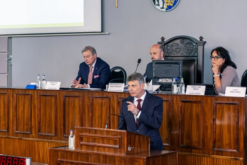 Prezydent Mariusz Wołosz uzyskał wotum zaufania oraz absolutorium